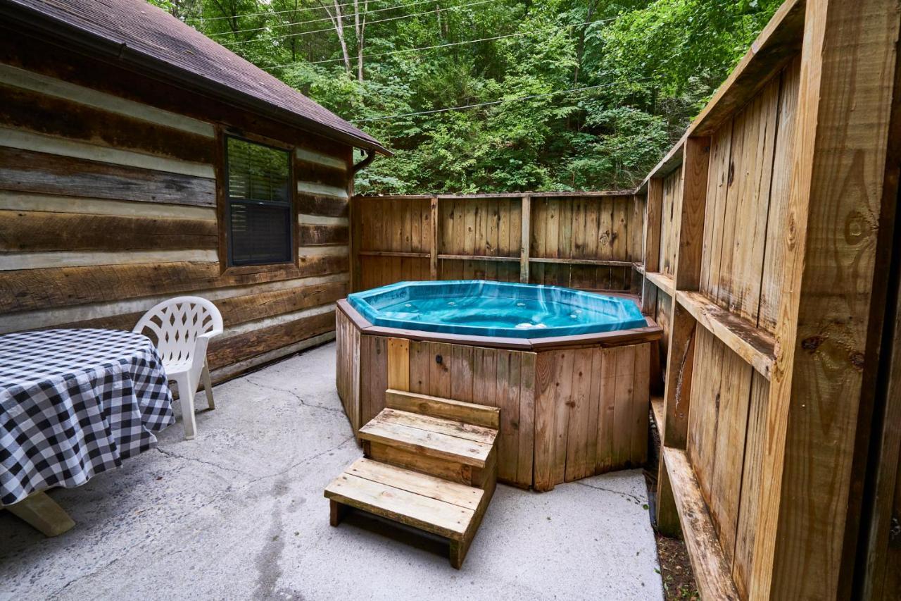 A Cabin In The Woods Pigeon Forge Eksteriør bilde