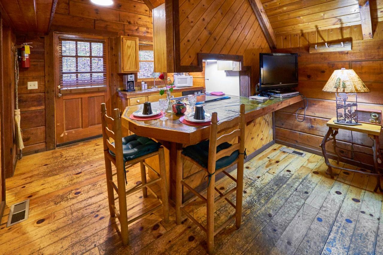 A Cabin In The Woods Pigeon Forge Eksteriør bilde